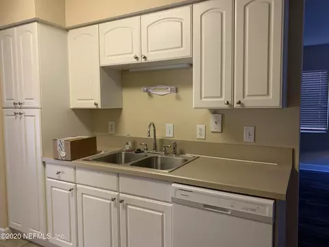 1800 Park Ave #115, Orange Park, FL 32073