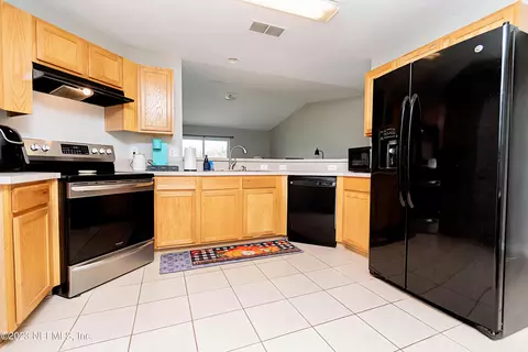 45289 Ingleham Cir, Callahan, FL 32011