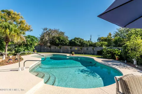 1839 Parkcrest Dr, Jacksonville, FL 32211