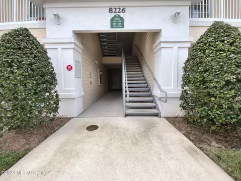 8226 Green Parrot Rd #204, Jacksonville, FL 32256