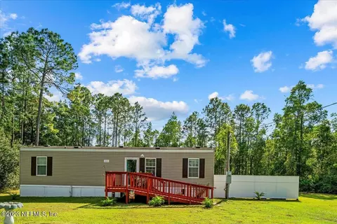 141 E Pinellas St, Palatka, FL 32177