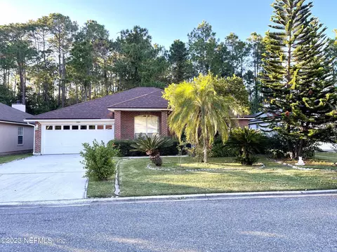 3881 Chapelgate Rd, Jacksonville, FL 32223