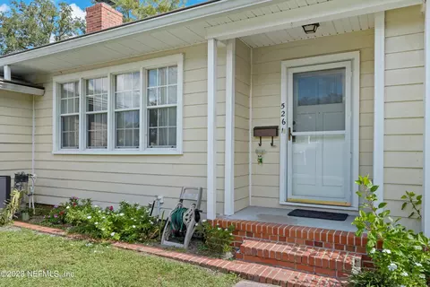 5261 Emory Cir, Jacksonville, FL 32207