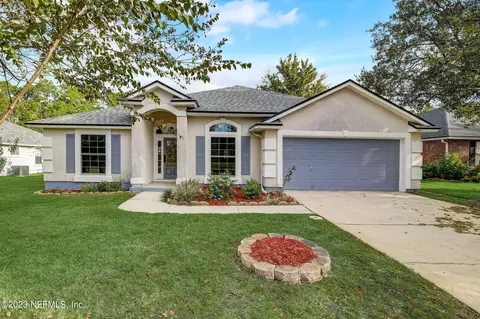 5461 Bristol Bay Ln N, Jacksonville, FL 32244