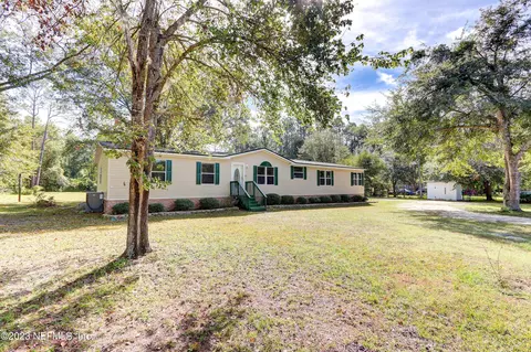 72 N Cocoa Ave, Middleburg, FL 32068