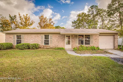 219 Evergreen Ln, Middleburg, FL 32068