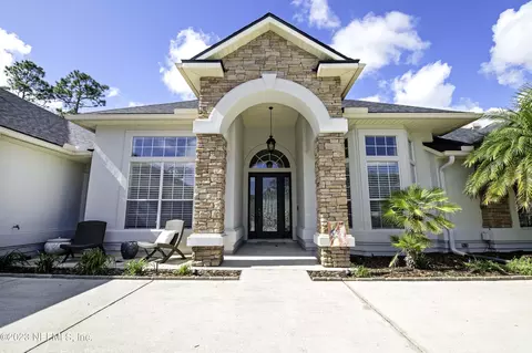 5044 Blackhawk Dr, Saint Johns, FL 32259