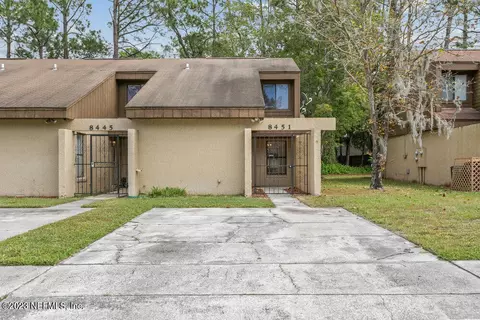 8451 Pineverde Ln, Jacksonville, FL 32244