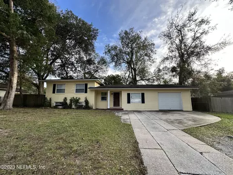 10416 Antioch Rd, Jacksonville, FL 32246