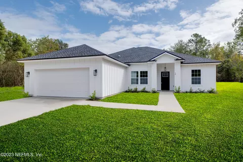 16 N Mimosa Ave, Middleburg, FL 32068