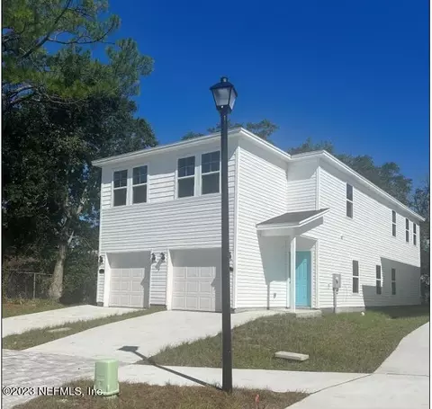 5777 Le Sabre Rd, Jacksonville, FL 32244
