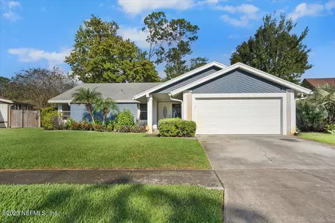 12747 Aztec Dr N, Jacksonville, FL 32246