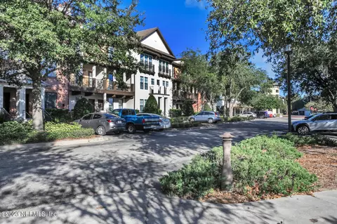 9823 Tapestry Park Cir #503, Jacksonville, FL 32246