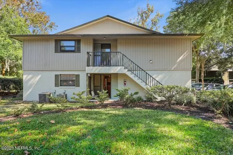 1 Castania Ct, Saint Augustine, FL 32086