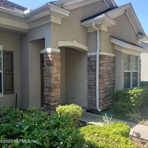 186 Pond Run Ln, Jacksonville, FL 32218