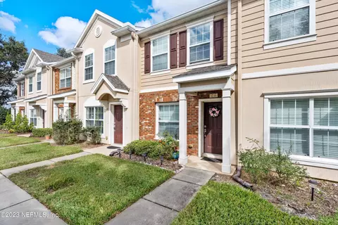 8146 Summerside Cir, Jacksonville, FL 32256