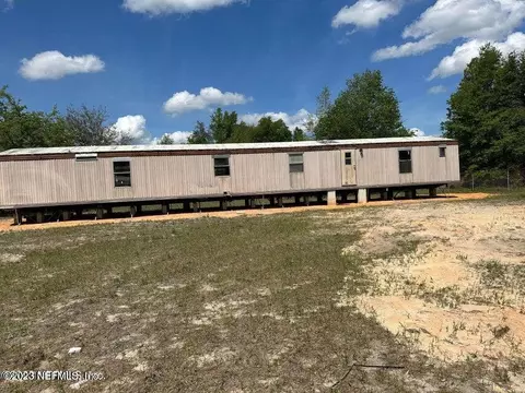 512 Lenore Ave, Interlachen, FL 32148 photo 1