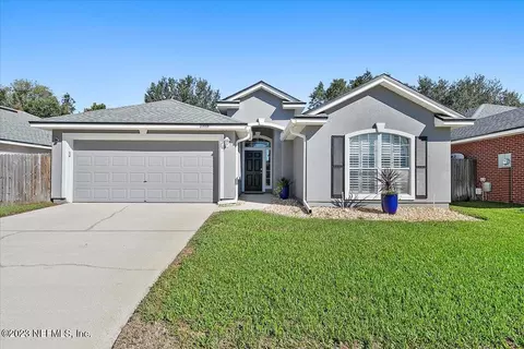 8429 Stelling Dr S, Jacksonville, FL 32244