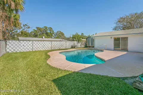 10737 Majuro Dr, Jacksonville, FL 32246