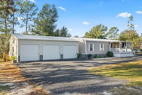 242 Whirlwind Loop, Hawthorne, FL 32640