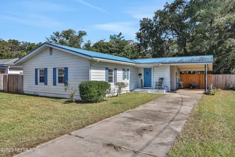 445 SW Mcfarlane Ave, Lake City, FL 32025