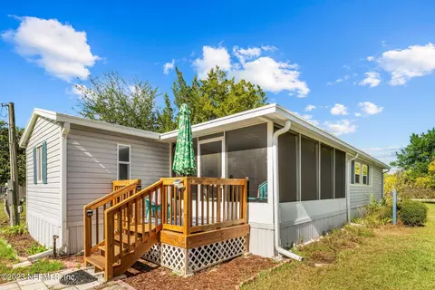 200 Iroquois St, Satsuma, FL 32189
