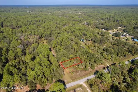 102 Sycamore Ave, Georgetown, FL 32139