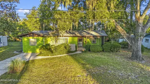 1419 Starwan Rd E, Jacksonville, FL 32211