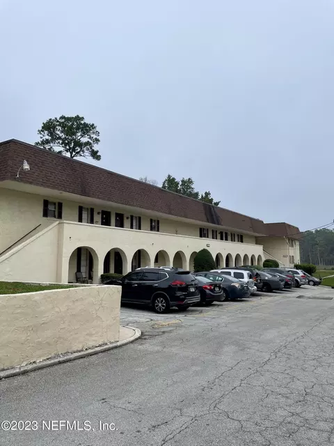 1550 El Camino Rd #6, Jacksonville, FL 32216