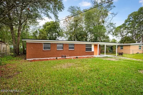 9240 Spottswood Rd, Jacksonville, FL 32208