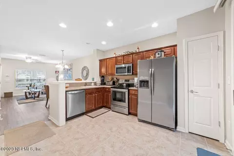 8127 Summer Palm Ct, Jacksonville, FL 32256