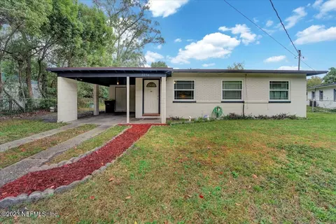 5256 Pennant Dr, Jacksonville, FL 32244