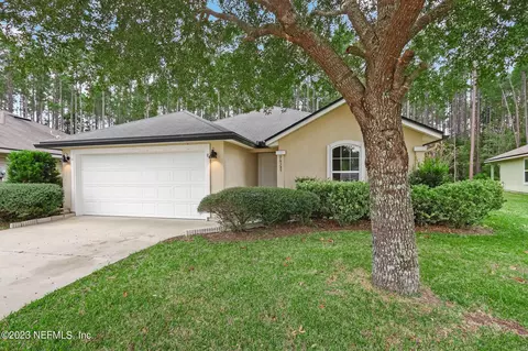96385 Commodore Point Dr, Yulee, FL 32097
