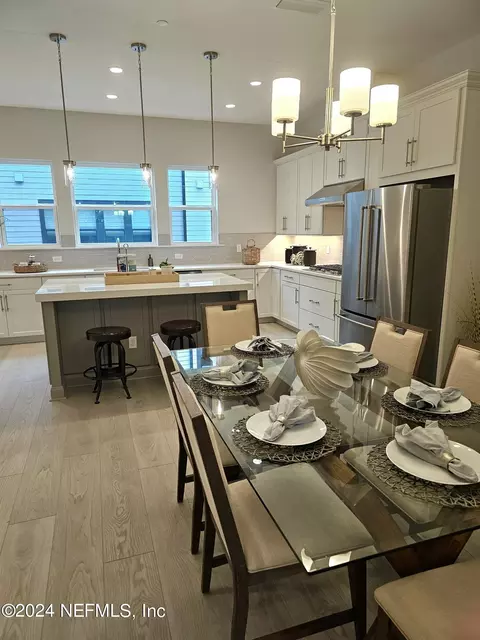 1624 Piazza Pl, Jacksonville, FL 32207