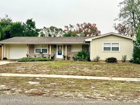 195 Phoenetia Dr, Saint Augustine, FL 32086