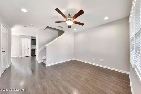 4462 Moreland St, Jacksonville, FL 32207