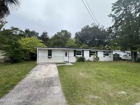 2422 Hugh Edwards Dr, Jacksonville, FL 32210
