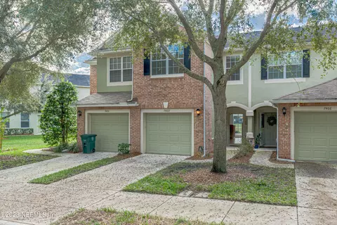 7468 Red Crane Ln, Jacksonville, FL 32256