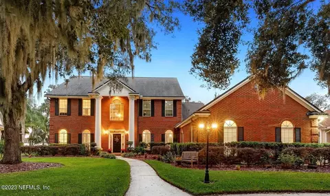 2011 Salt Myrtle Ln, Fleming Island, FL 32003