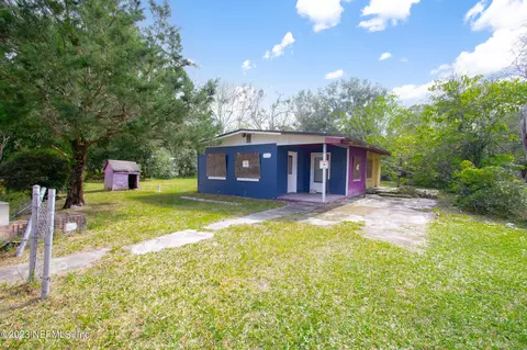 403 E Lake St, Palatka, FL 32177