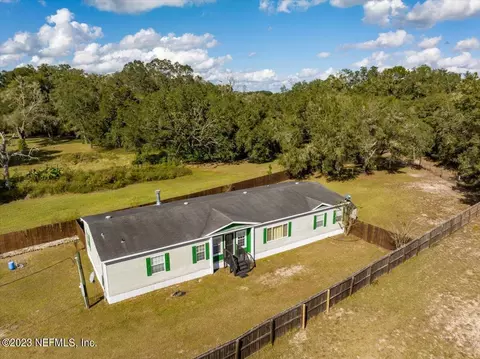1596 Highway 17, Pomona Park, FL 32181