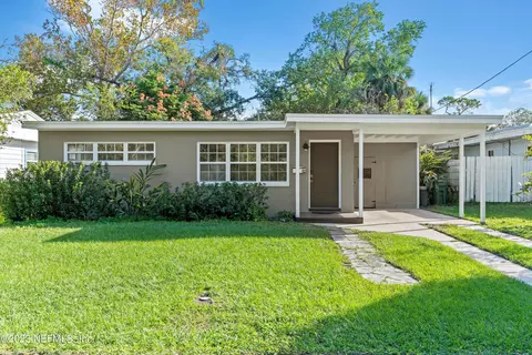 24 Poinciana Ave, Saint Augustine, FL 32084