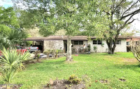 3749 Rodby Dr, Jacksonville, FL 32210