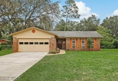 12675 Wilderness Ln E, Jacksonville, FL 32258