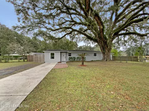 2535 La Trelle Ct, Jacksonville, FL 32210