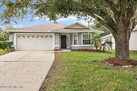 10066 Govern Ln, Jacksonville, FL 32225