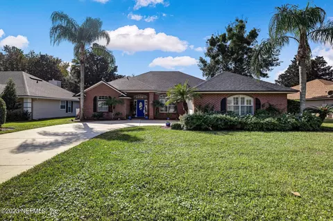 736 Grand Parke Dr, Saint Johns, FL 32259