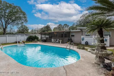 1117 Le Brun Dr, Jacksonville, FL 32205