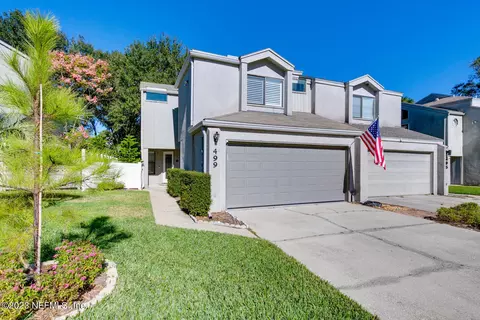 499 Selva Lakes Cir, Atlantic Beach, FL 32233