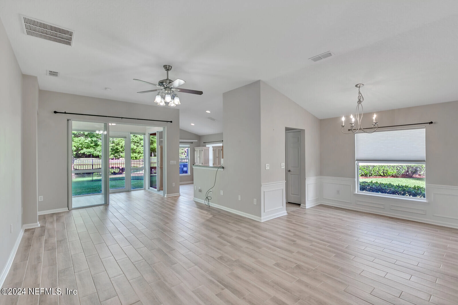 9016 Tropical Bnd Cir